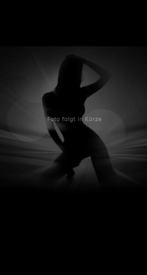 ROXANA aus Bulgarien - Hier erleben Sie Feuer pur. Bei mir findest du garantiert das perfekte erotische Abenteuer. Du suchst Abwechslung im Bett. Dann beobachte mich zuerst Anonym auf der Bühne und rufe mich danach ins Zimmer! 0