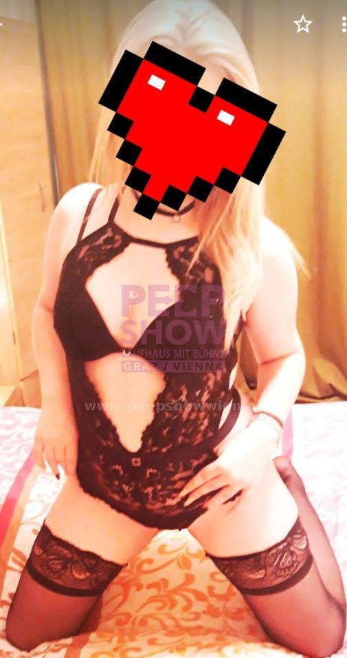 DENISA aus Rumänien - . Süße Frau mit vielen Vorzügen. Mein verführerischer Blick wird dich in den Bann ziehen. Dann beobachte mich zuerst Anonym auf der Bühne und rufe mich danach ins Zimmer! 2