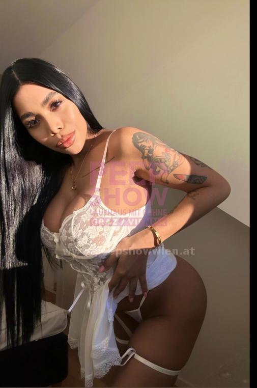 Astrid aus Spanien - . Bei mir findest du garantiert das perfekte erotische Abenteuer. Mein verführerischer Blick wird dich in den Bann ziehen. Dann beobachte mich zuerst Anonym auf der Bühne und rufe mich danach ins Zimmer! 6